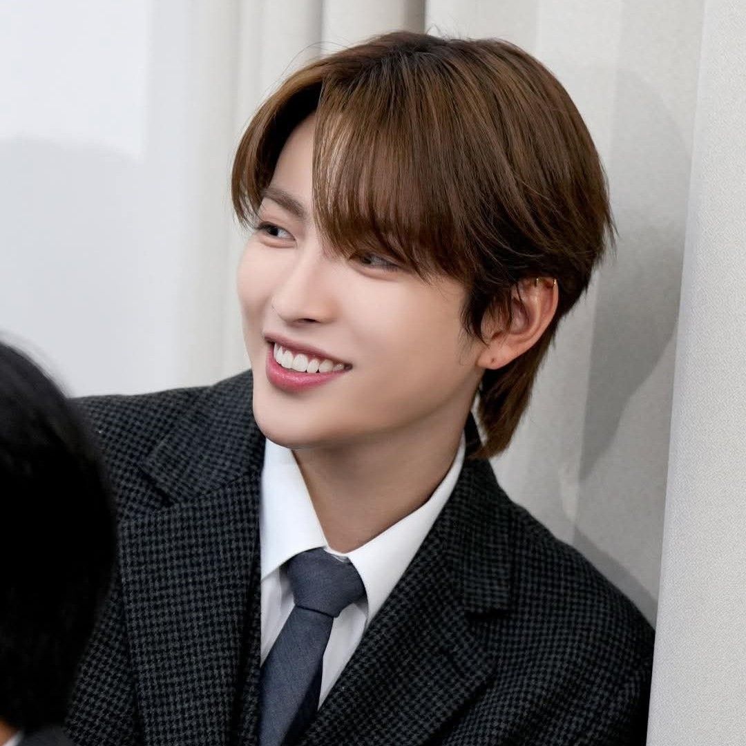 Must-see popular post of 홍중 (에이티즈), your favorite