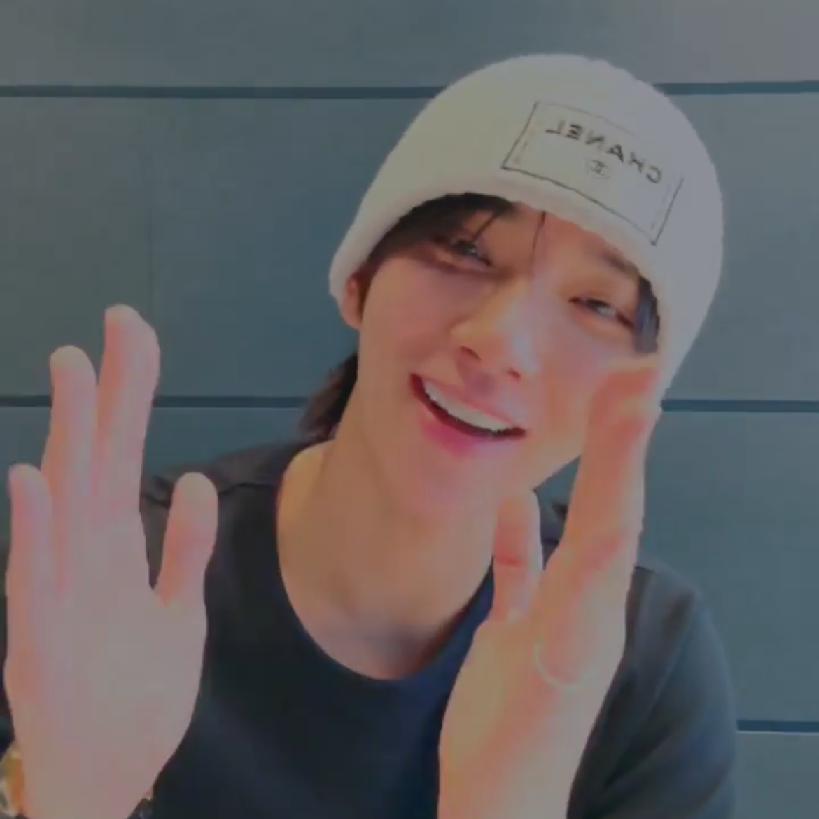 Behind-the-scenes cut of Joshua (SEVENTEEN)