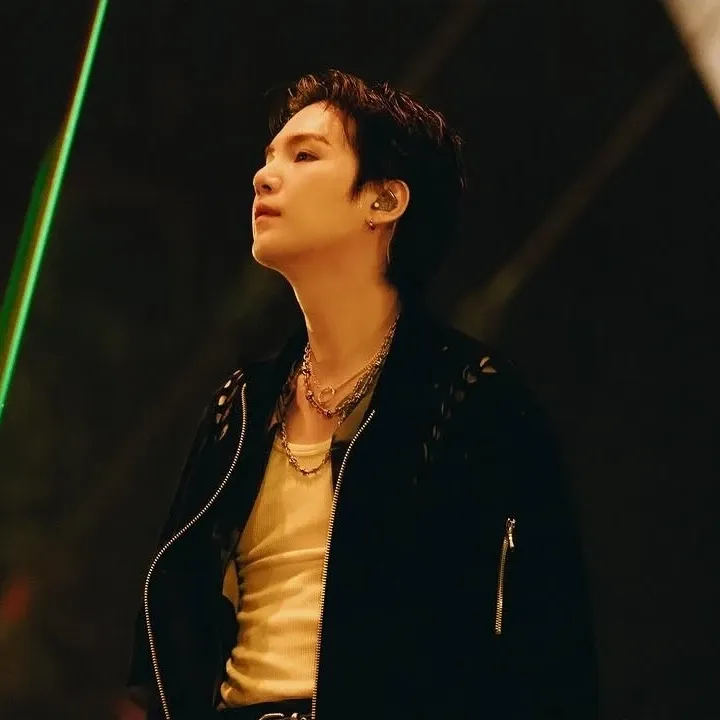 슈가 (방탄소년단)의 최신 사진