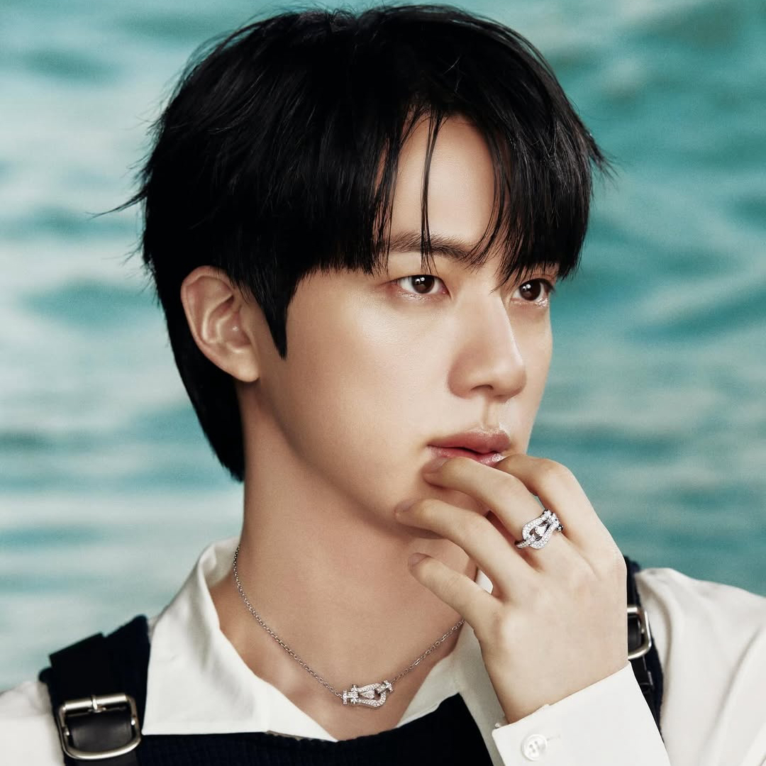 진 (방탄소년단)의 최신 사진