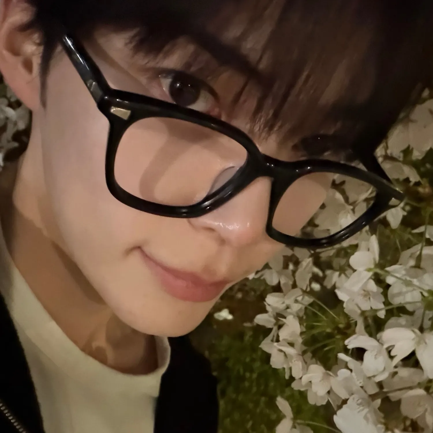 ソン・ハンビン (ZEROBASEONE)の最近の活動写真