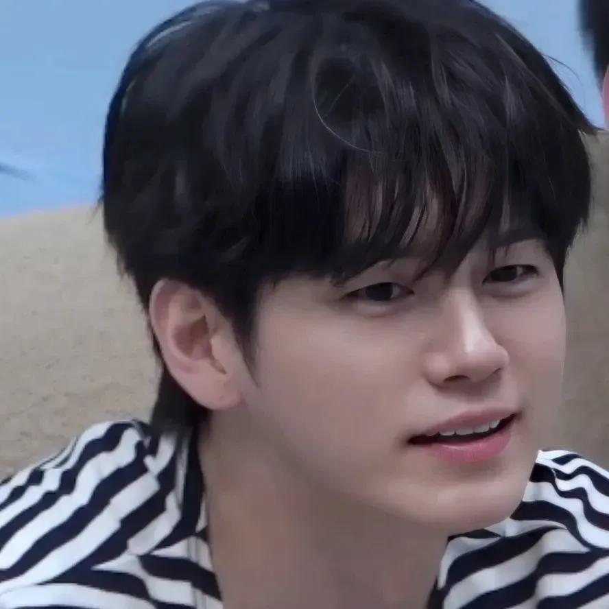 Latest photo of Ong Seongwu