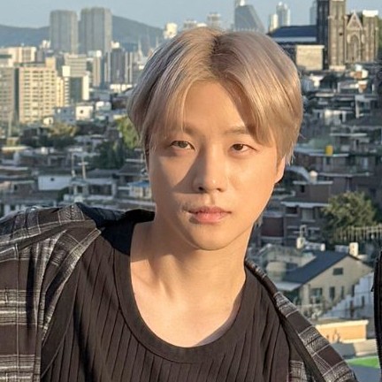 Popular profile image of JAY (iKON) selected by votes