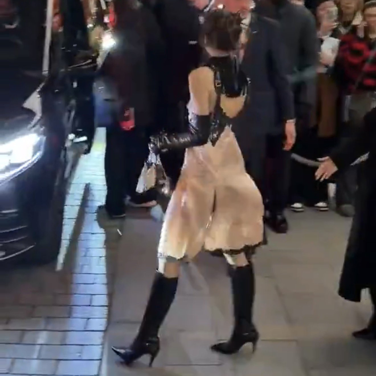 Momen yang diabadikan oleh penggemar Lisa (BLACKPINK)