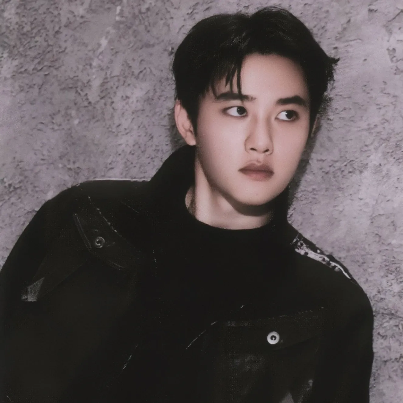 Behind-the-scenes cut of D.O. (EXO)