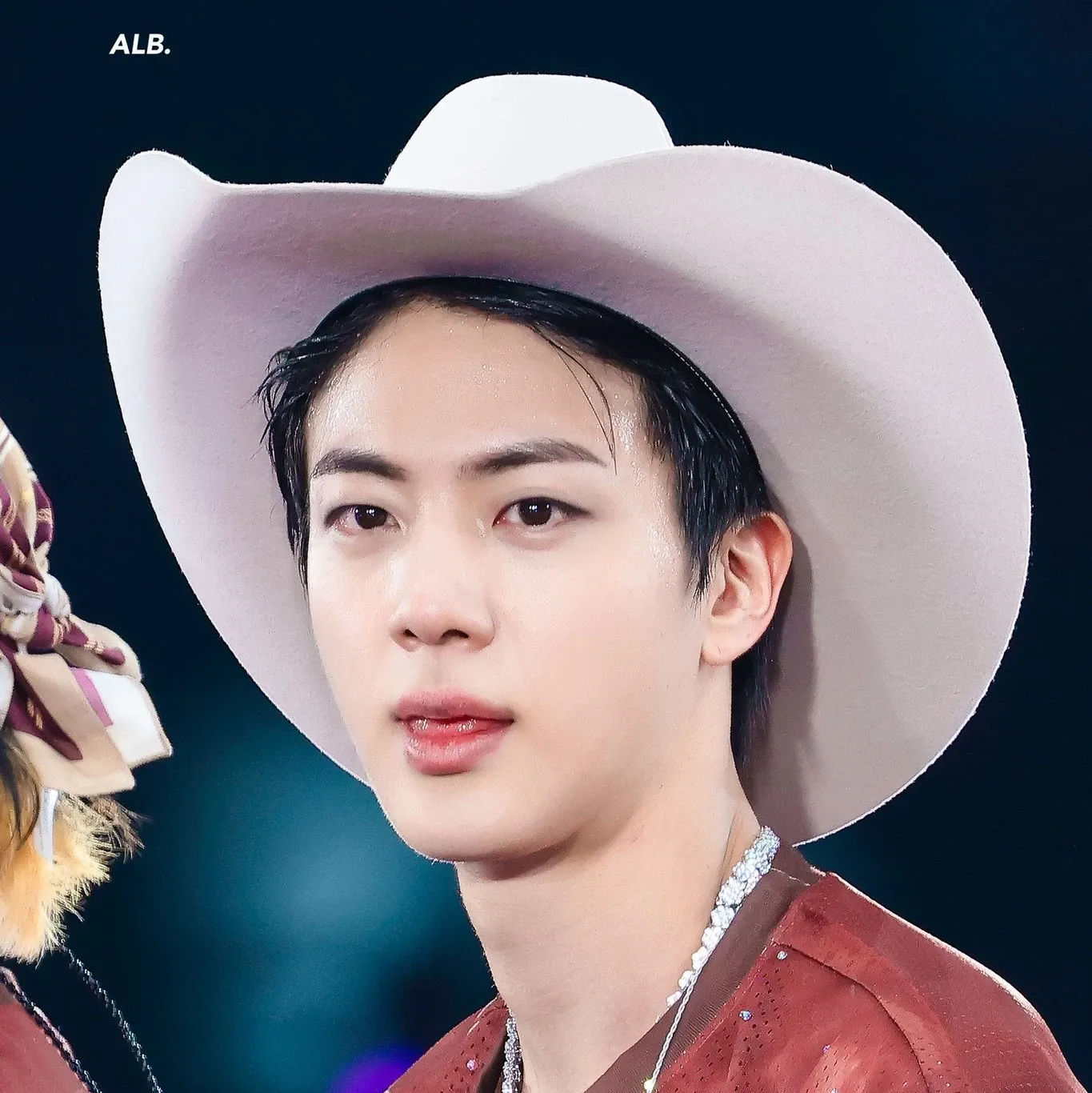 Foto aktivitas terbaru Jin (BTS)