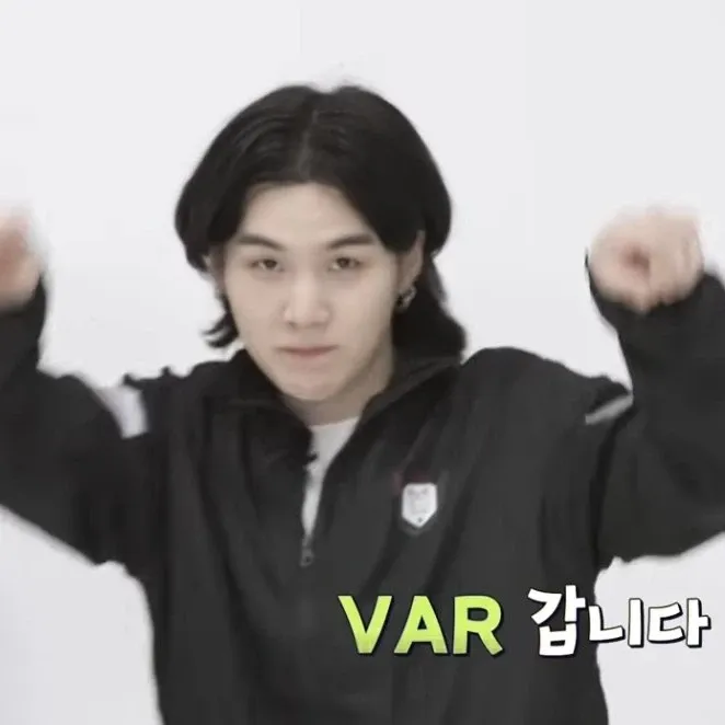 Potret di balik layar SUGA (BTS)