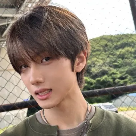 Behind-the-scenes cut of Jisung (NCT DREAM)