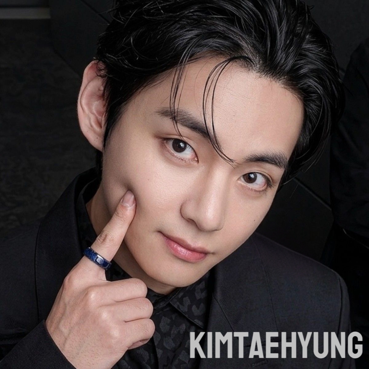 뷔 (방탄소년단)의 비하인드 컷