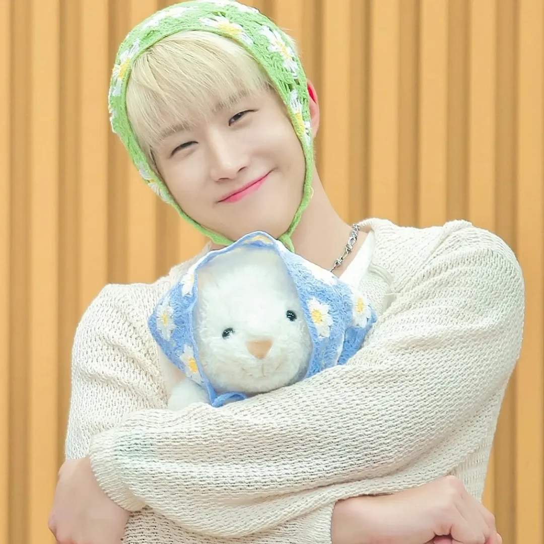 A moment captured by Jinjin (ASTRO)'s fan