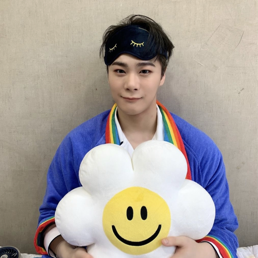 A moment captured by Moonbin (ASTRO)'s fan