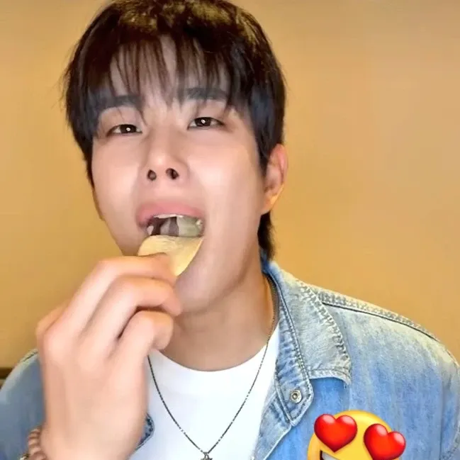 Behind-the-scenes cut of MJ (ASTRO)