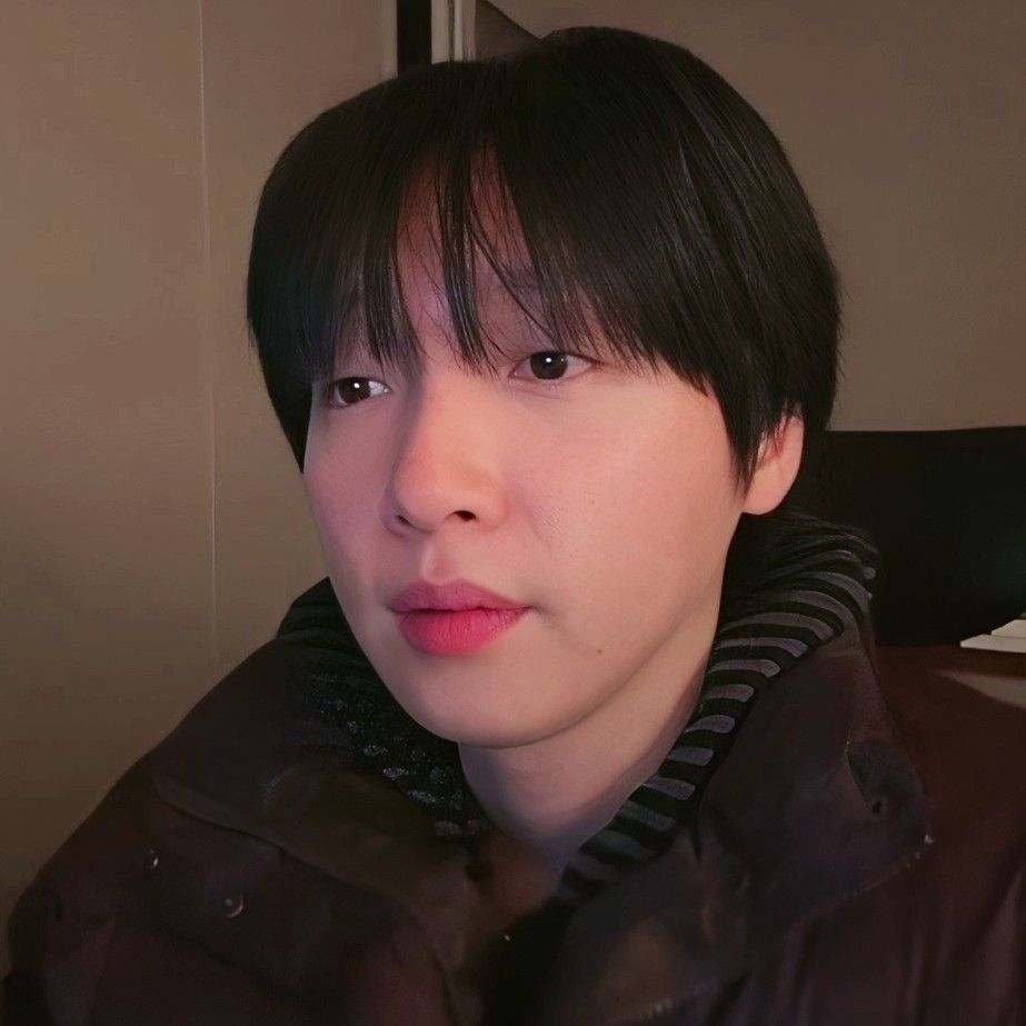 A moment captured by Jeong Sewoon's fan