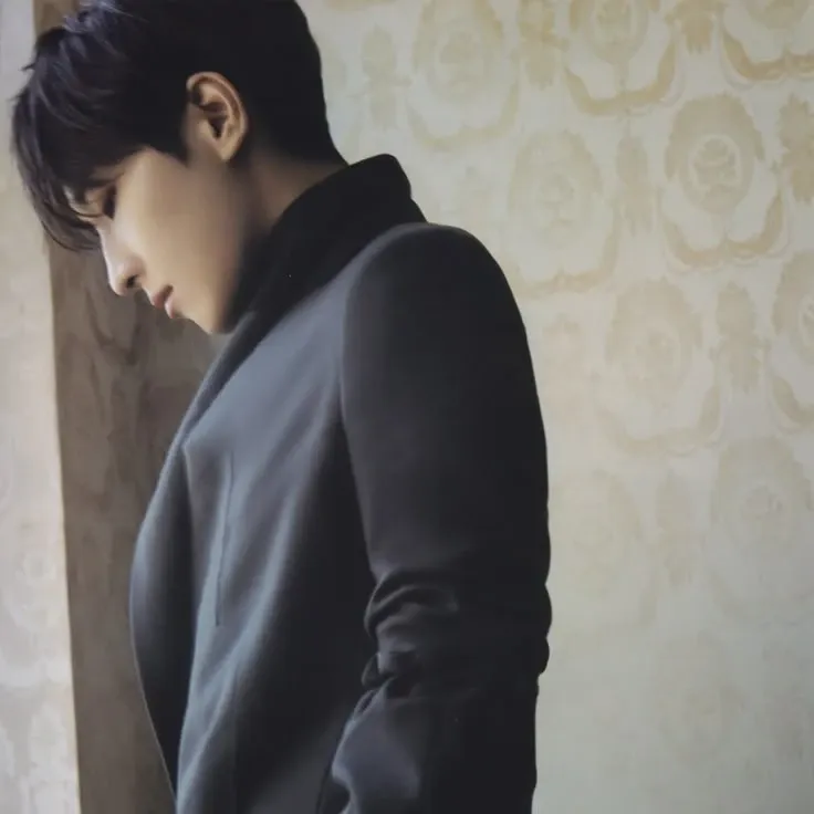 圓佑 (SEVENTEEN)的最新照片