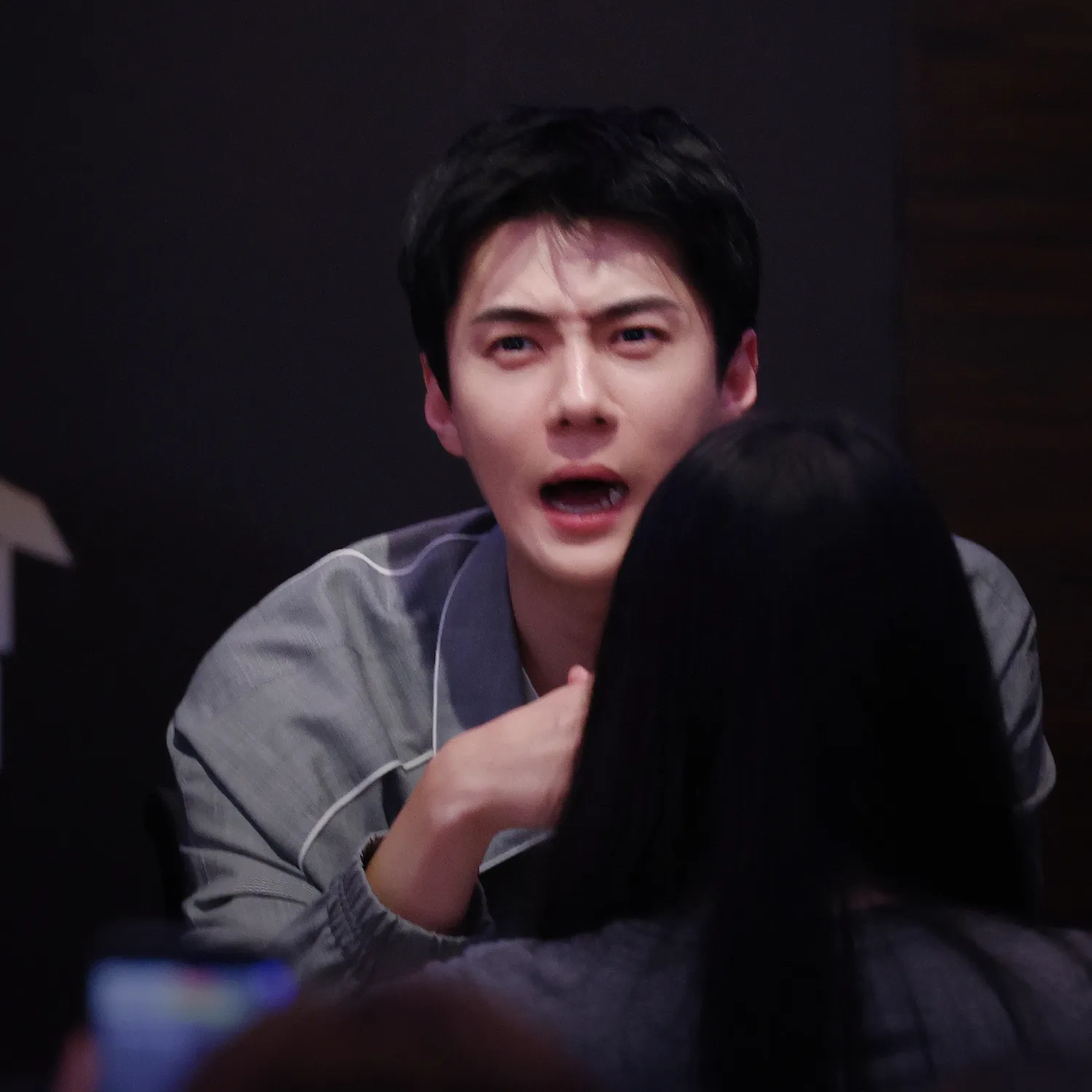 세훈 (EXO)의 비하인드 컷