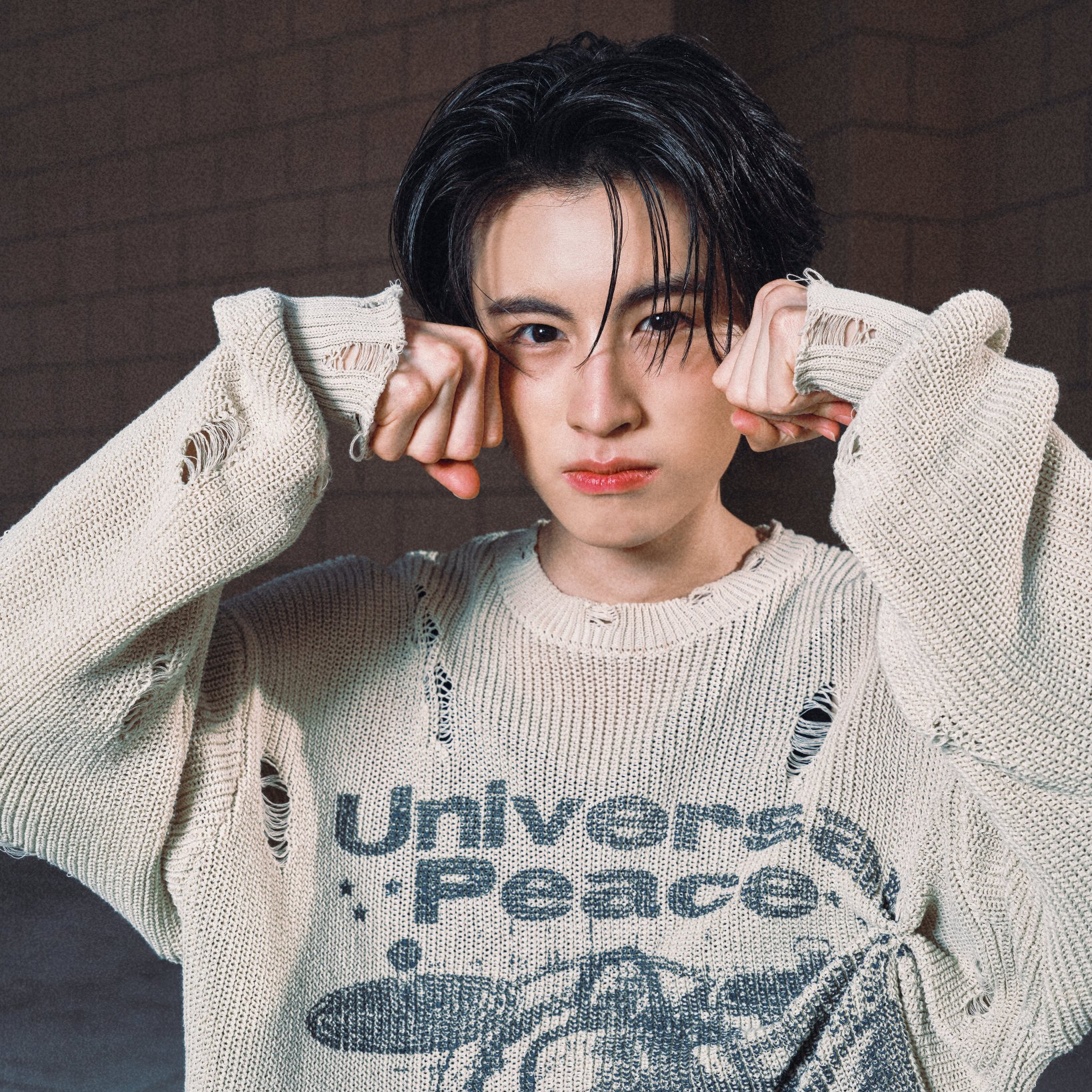 Behind-the-scenes cut of Aa (BUS)