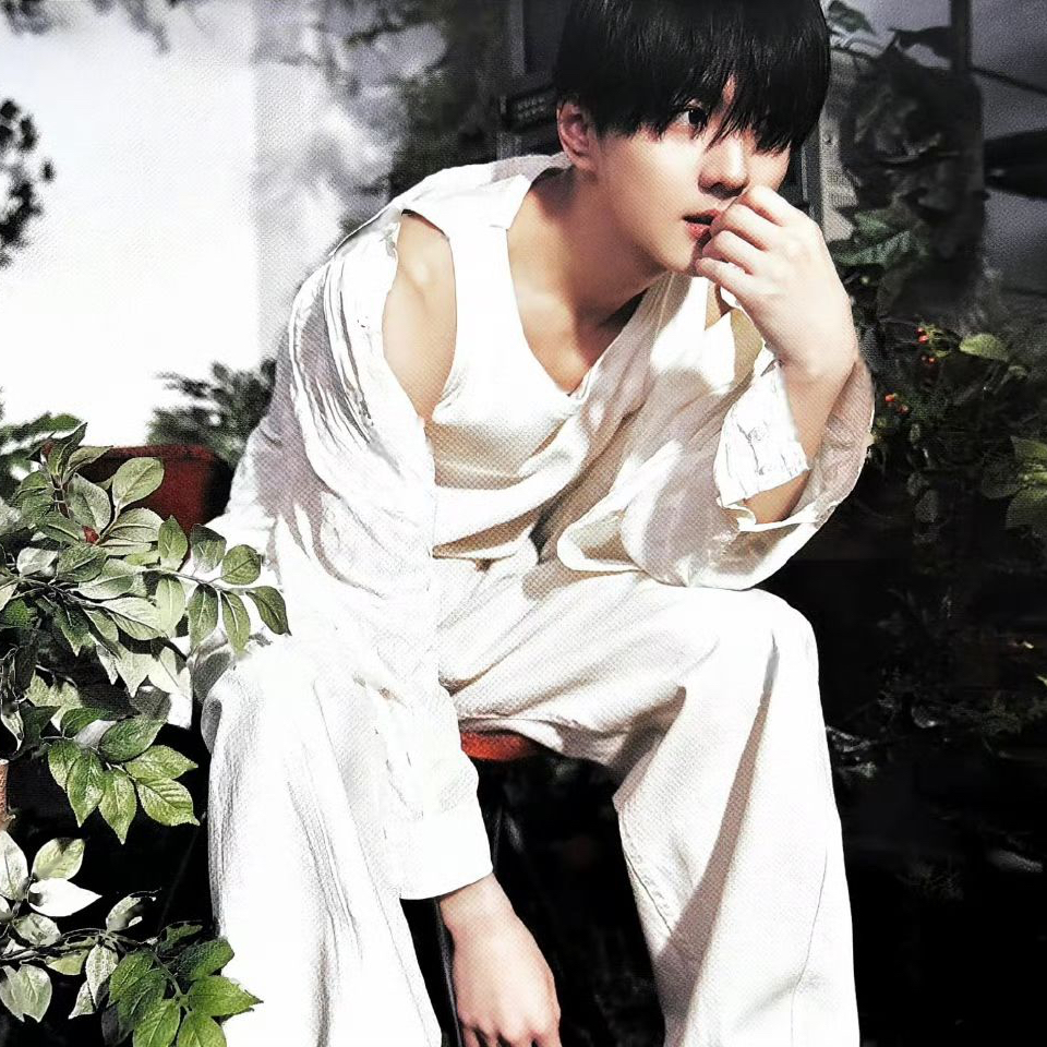 Recent activity shot of Jungwon (ENHYPEN)