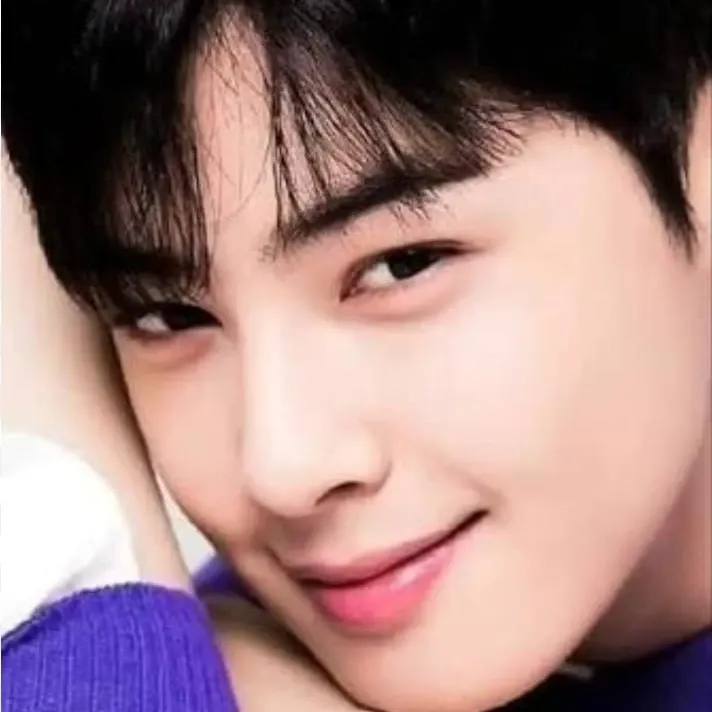 Latest photo of Eunwoo (ASTRO)
