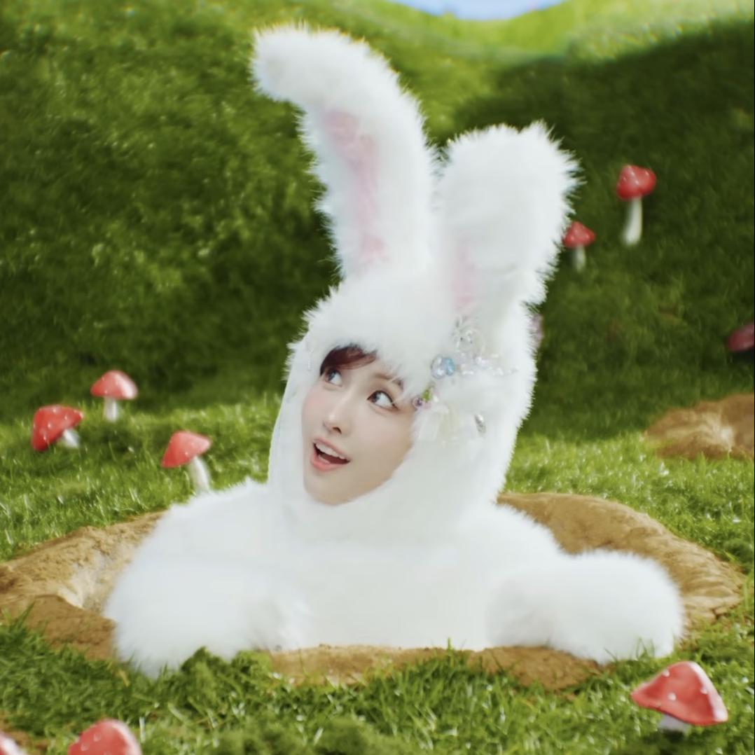 모모 (TWICE) 최근 활동샷