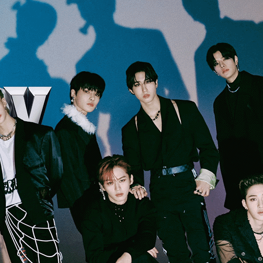 Behind-the-scenes cut of Stray Kids