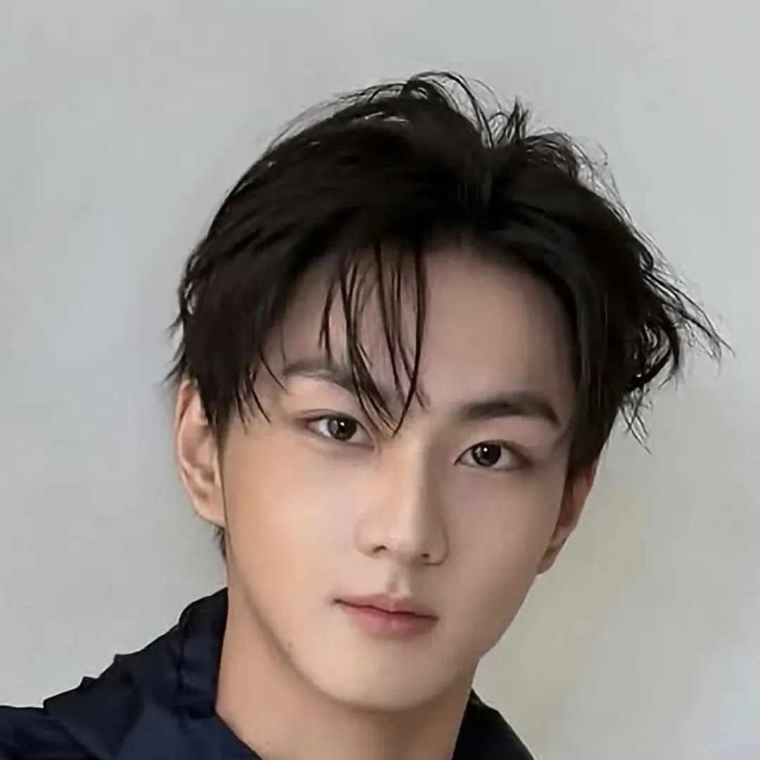 Behind-the-scenes cut of Jungwon (ENHYPEN)
