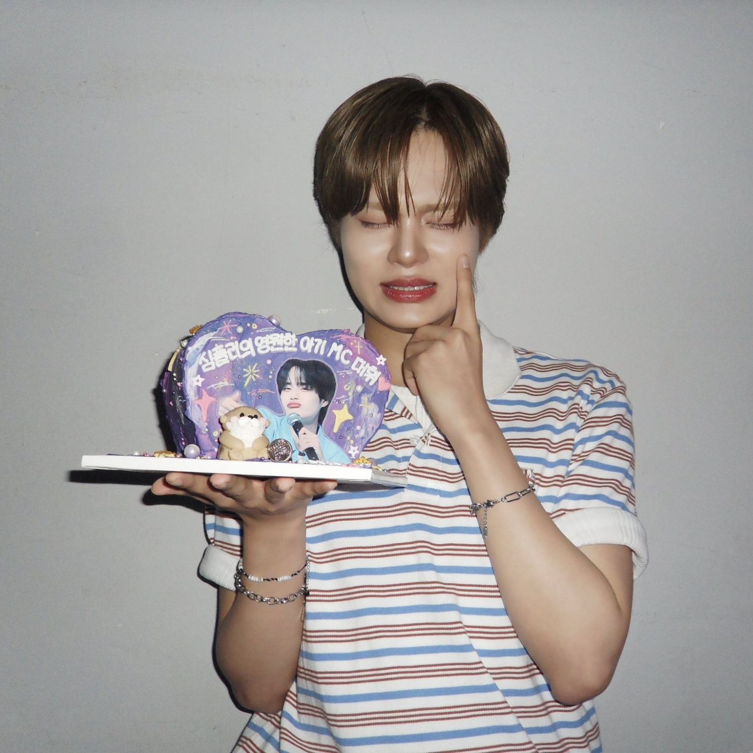 이대휘 (AB6IX)의 비하인드 컷