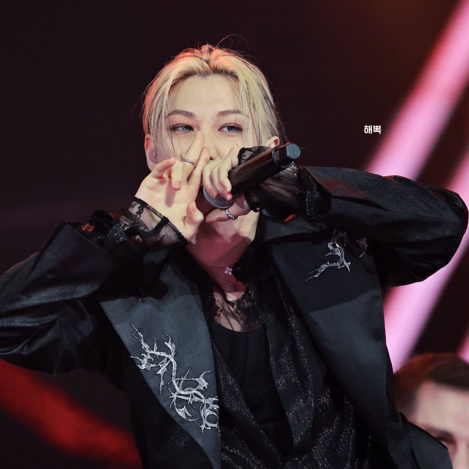 Latest photo of Felix (Stray Kids)