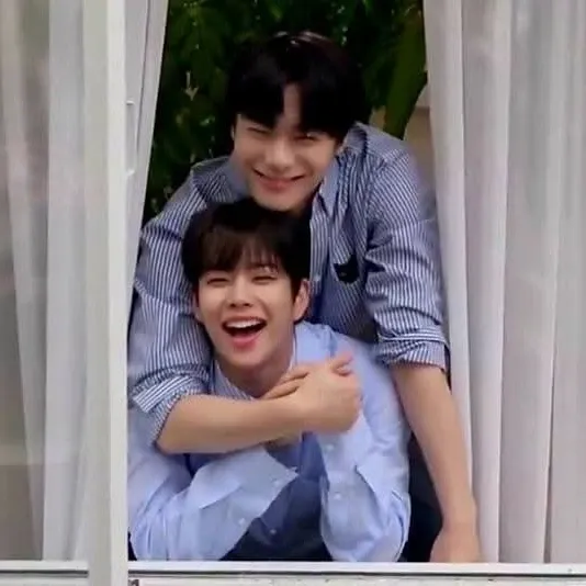 Behind-the-scenes cut of MJ (ASTRO)