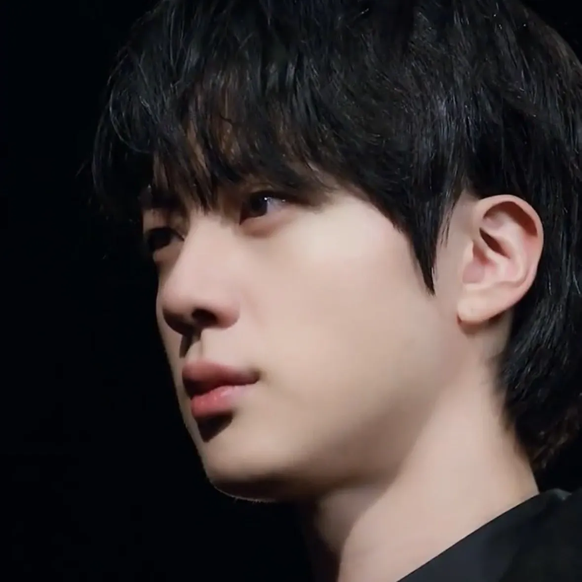 진 (방탄소년단)의 비하인드 컷