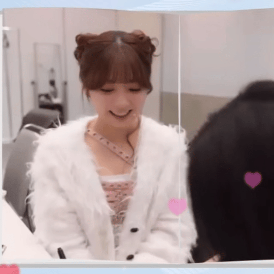 Recent activity shot of Miihi (NiziU)