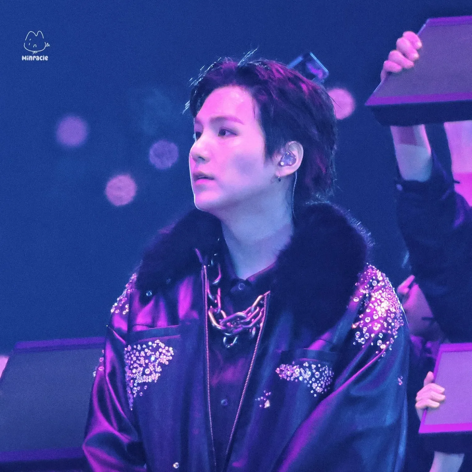 슈가 (방탄소년단)의 최신 사진