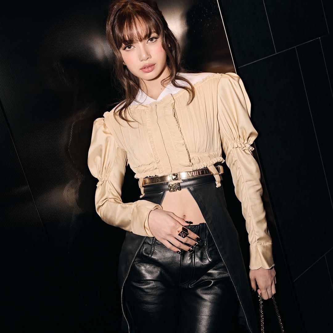 Potret di balik layar Lisa (BLACKPINK)