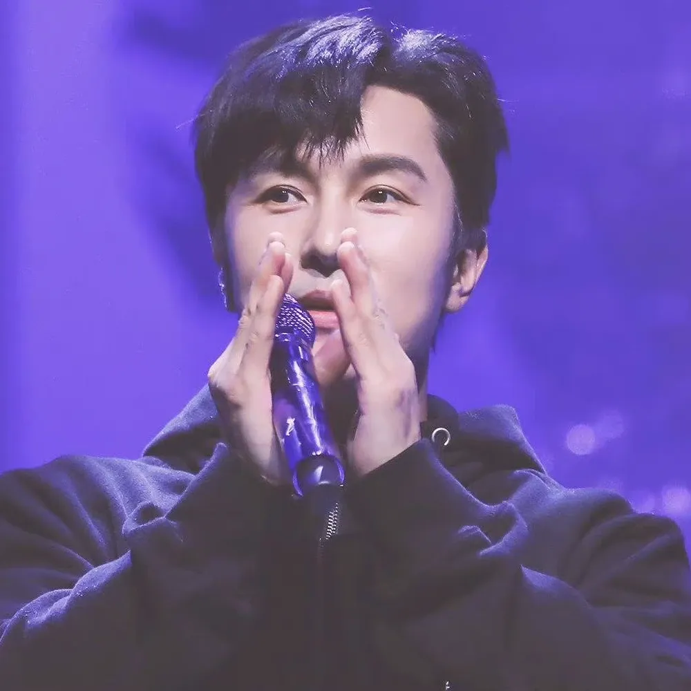 Behind-the-scenes cut of Kim Dongwan (SHINHWA)