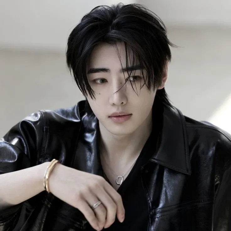 성훈 (ENHYPEN)의 최신 사진