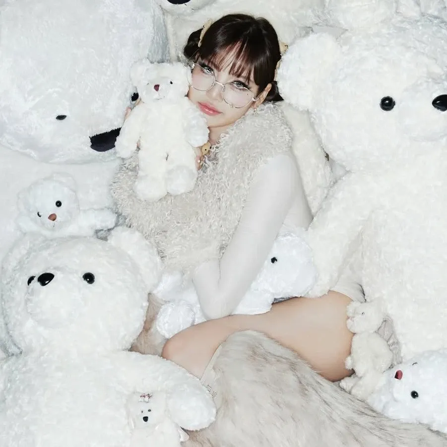 Potret di balik layar Lisa (BLACKPINK)