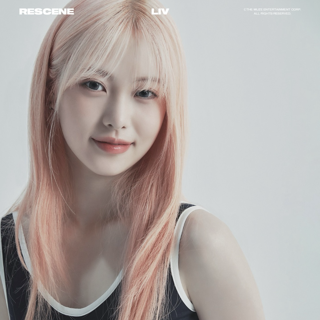 A moment captured by Liv (RESCENE)'s fan