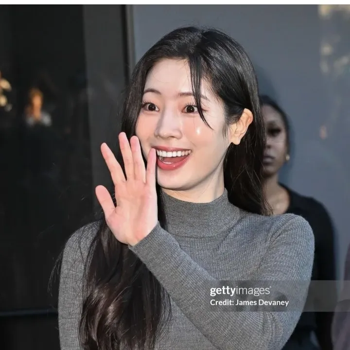 Foto aktivitas terbaru Dahyun (TWICE)