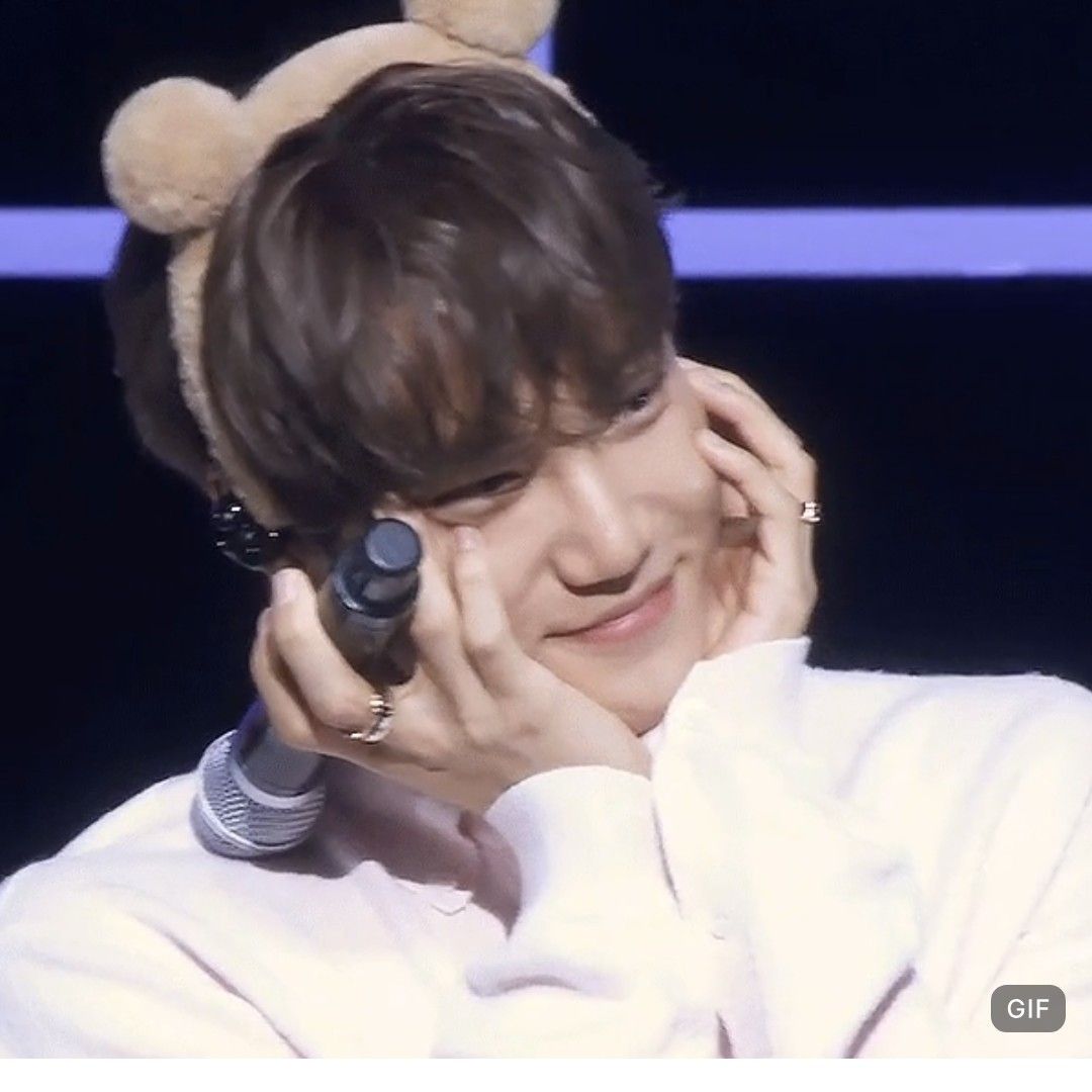 Behind-the-scenes cut of Kai (EXO)