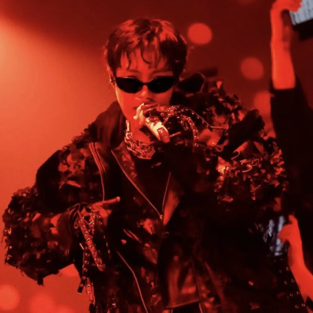 Foto terbaru j-hope (BTS)