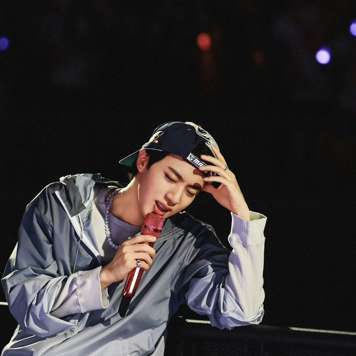 진 (방탄소년단)의 최신 사진