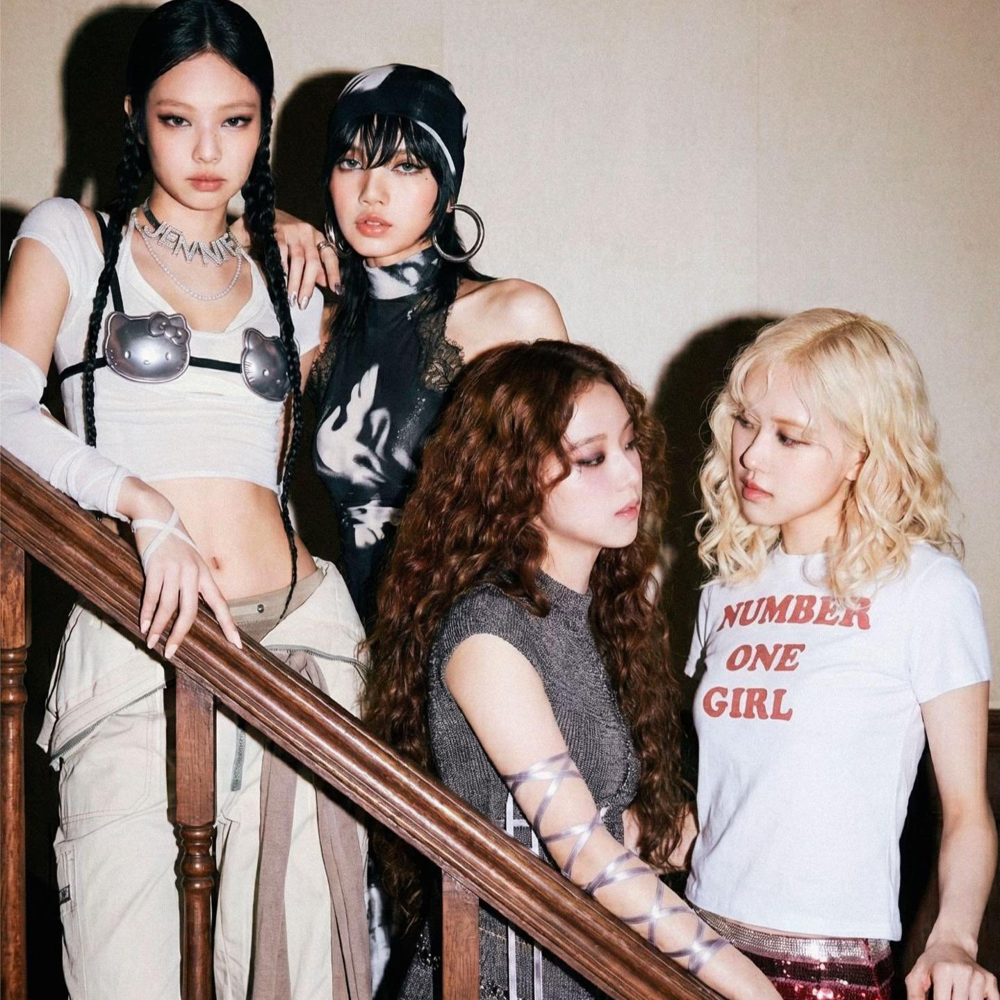 Behind-the-scenes cut of BLACKPINK