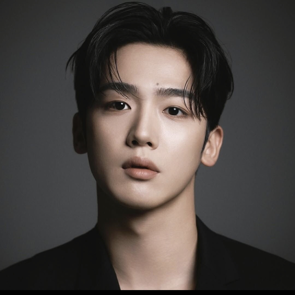 Behind-the-scenes cut of Kim Yohan (WEi)