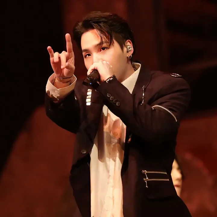 Foto terbaru SUGA (BTS)