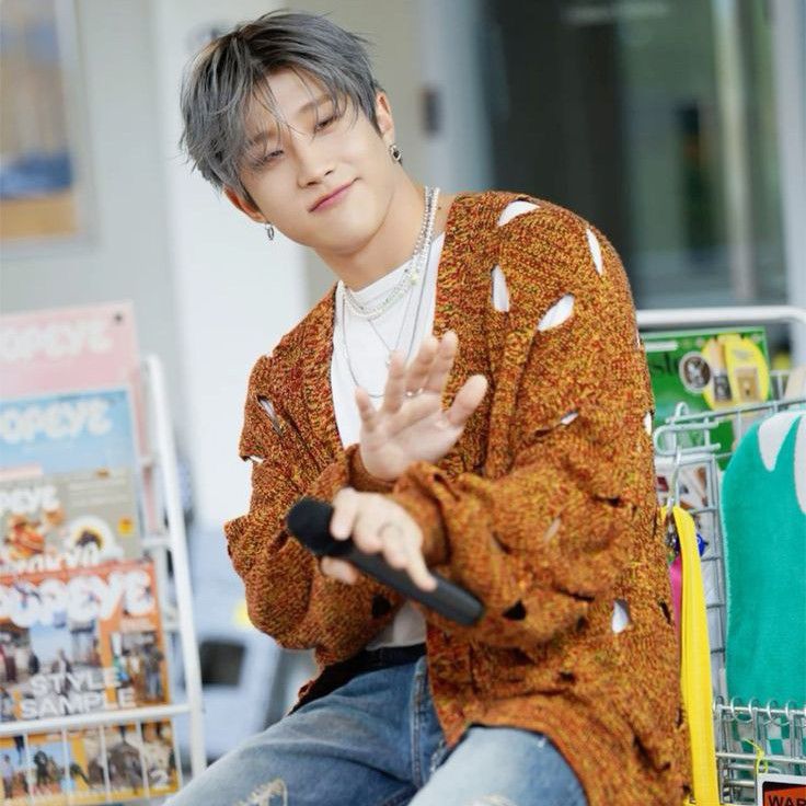 Behind-the-scenes cut of Jinjin (ASTRO)