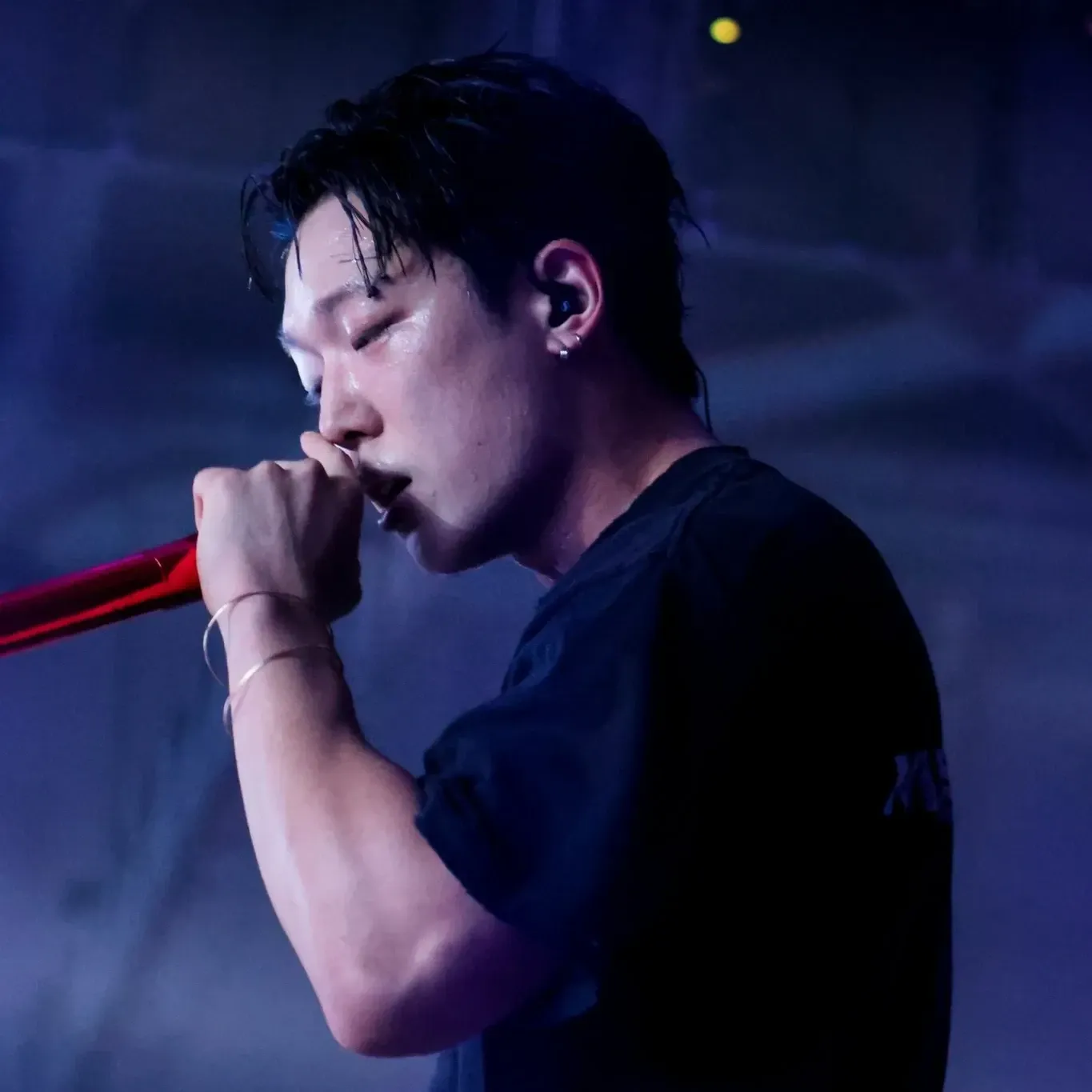 A moment captured by BOBBY (iKON)'s fan