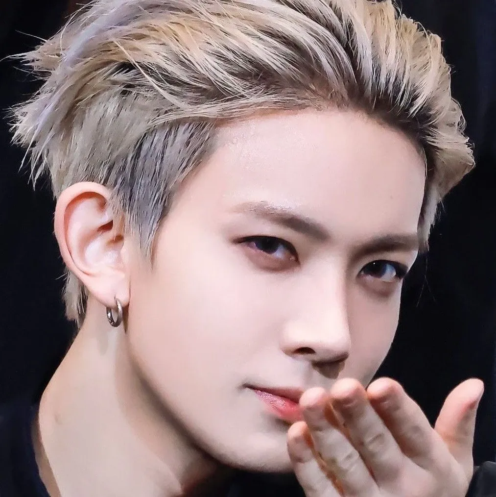 Recent activity shot of Heeseung