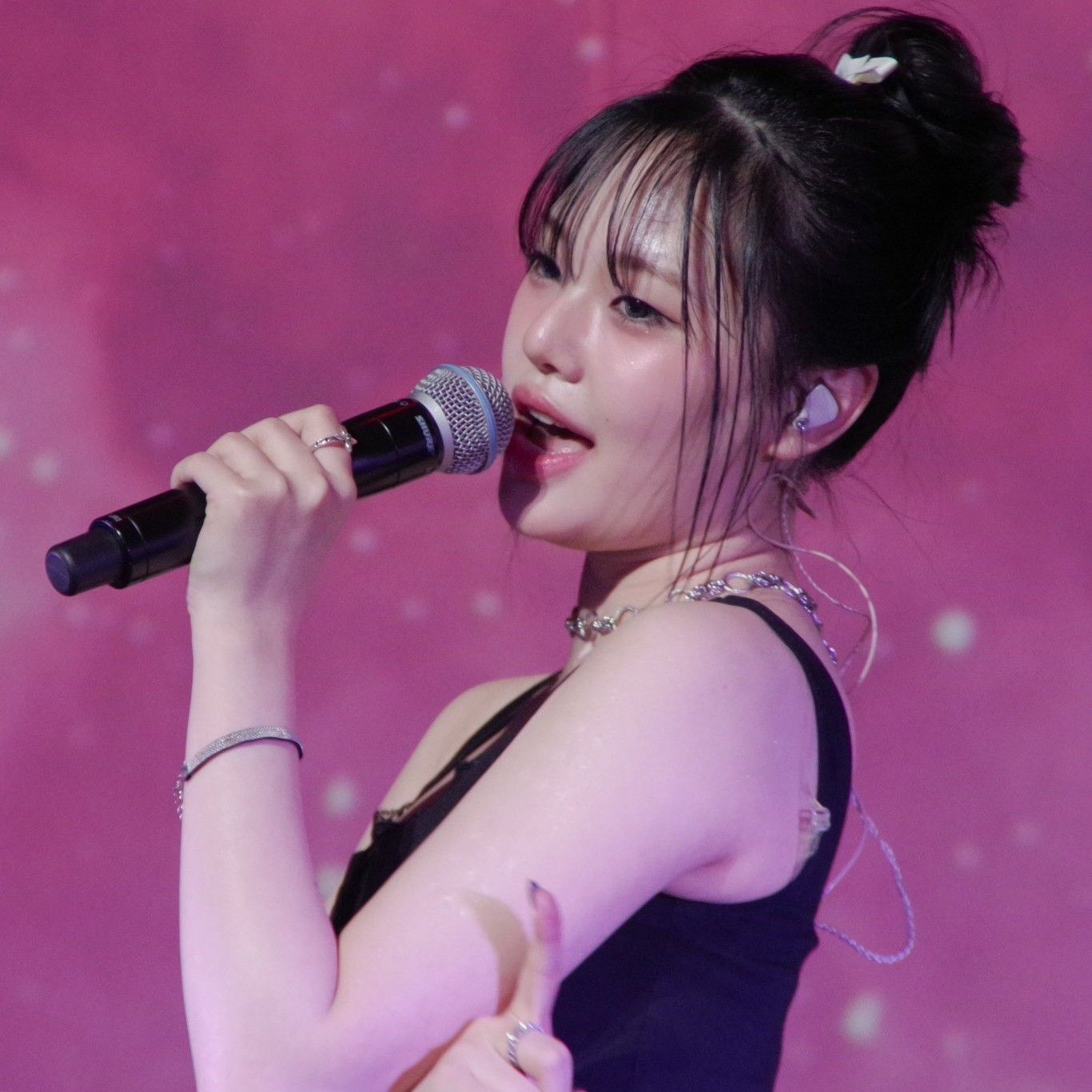 Behind-the-scenes cut of Park Boeun (CLASS:y)