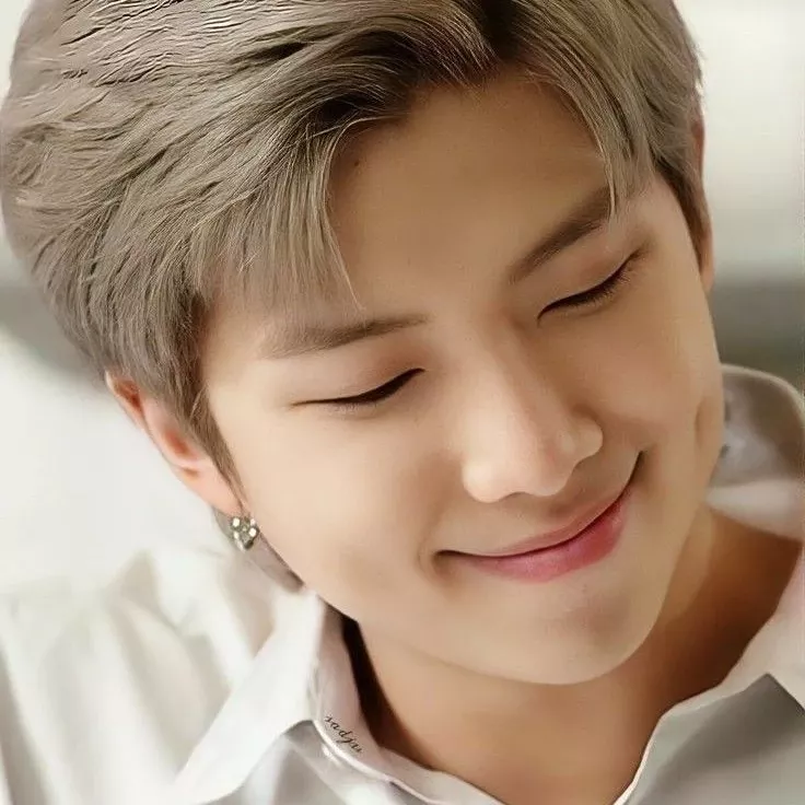 Behind-the-scenes cut of RM (BTS)