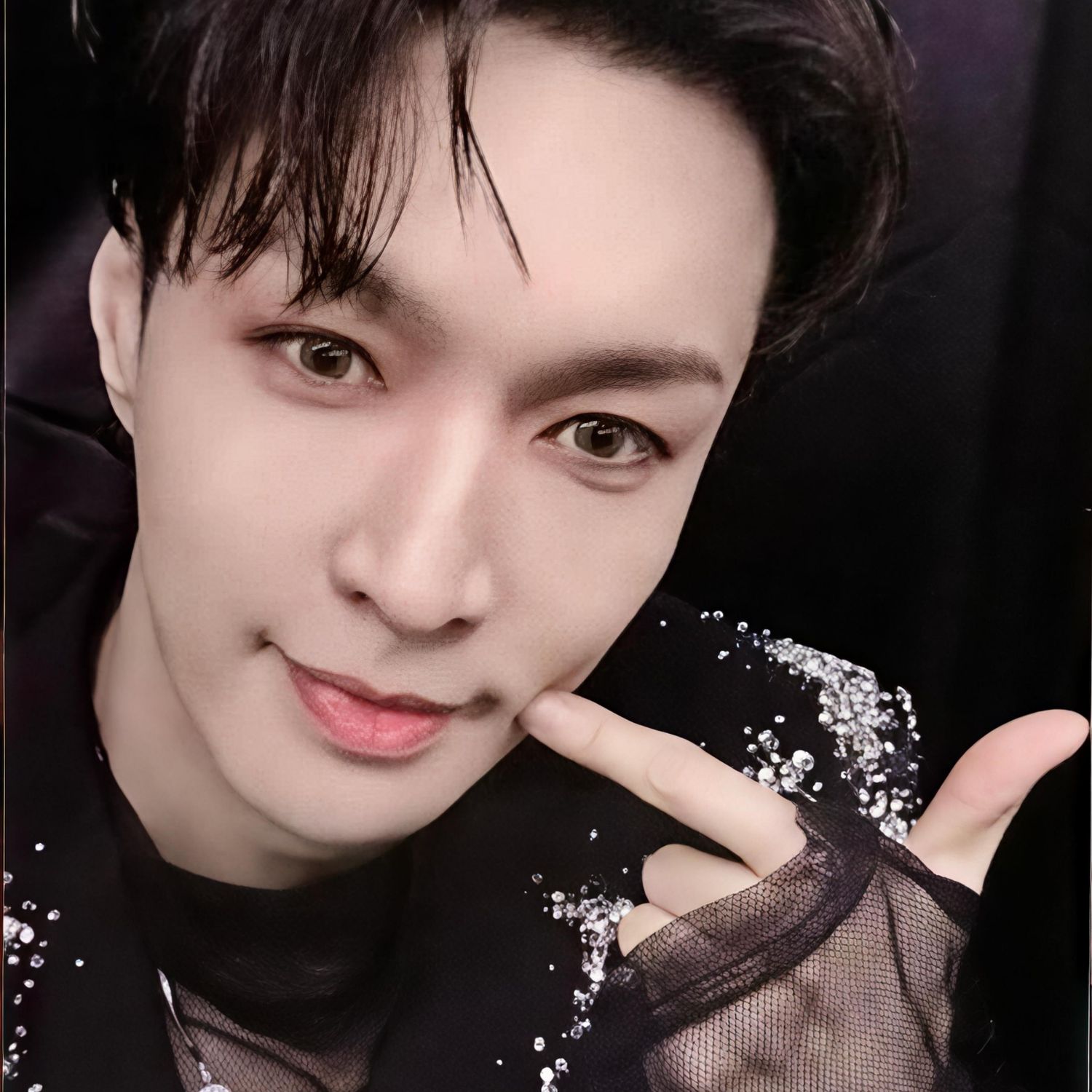 Latest photo of Lay (EXO)