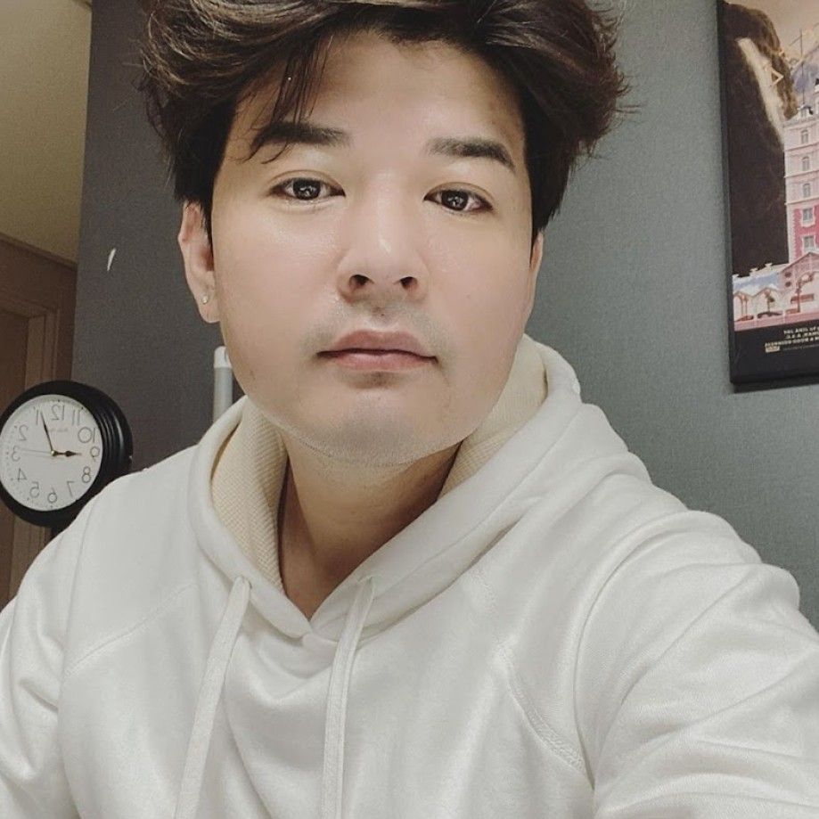 Behind-the-scenes cut of Shindong (Super Junior)